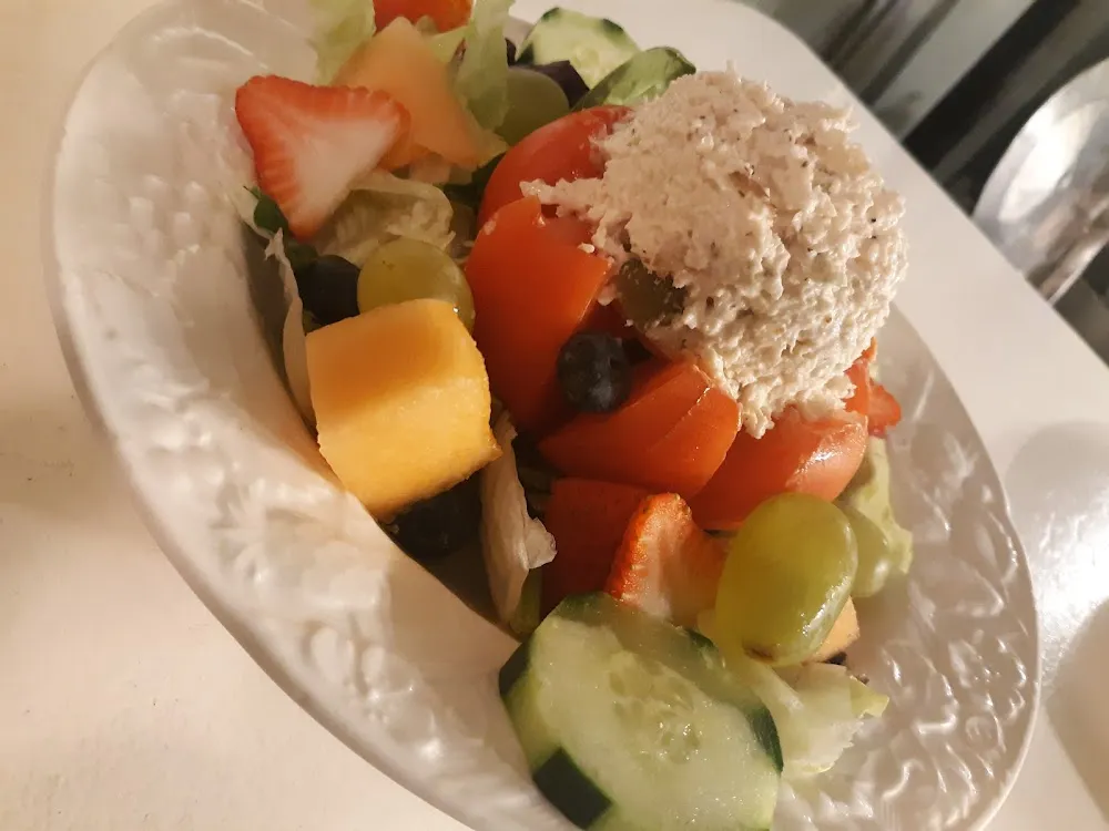 Stuffed Tomato Chicken Plate